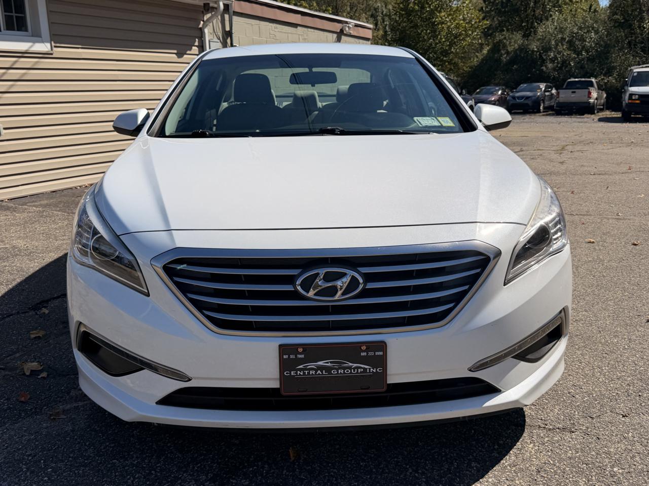 Hyundai Sonata 4dr Sdn 2.4L SE PZEV 2015