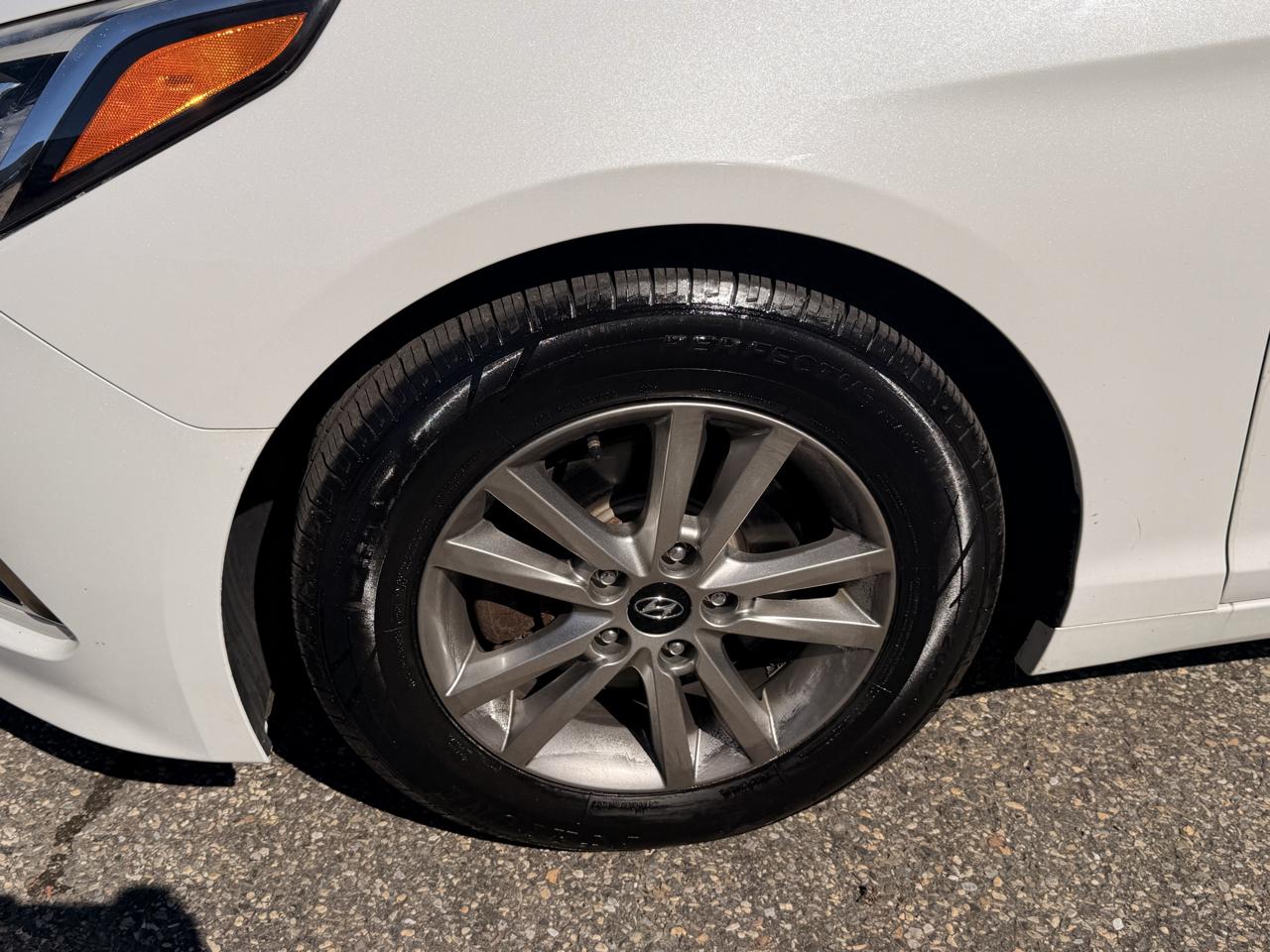 Hyundai Sonata 4dr Sdn 2.4L SE PZEV 2015