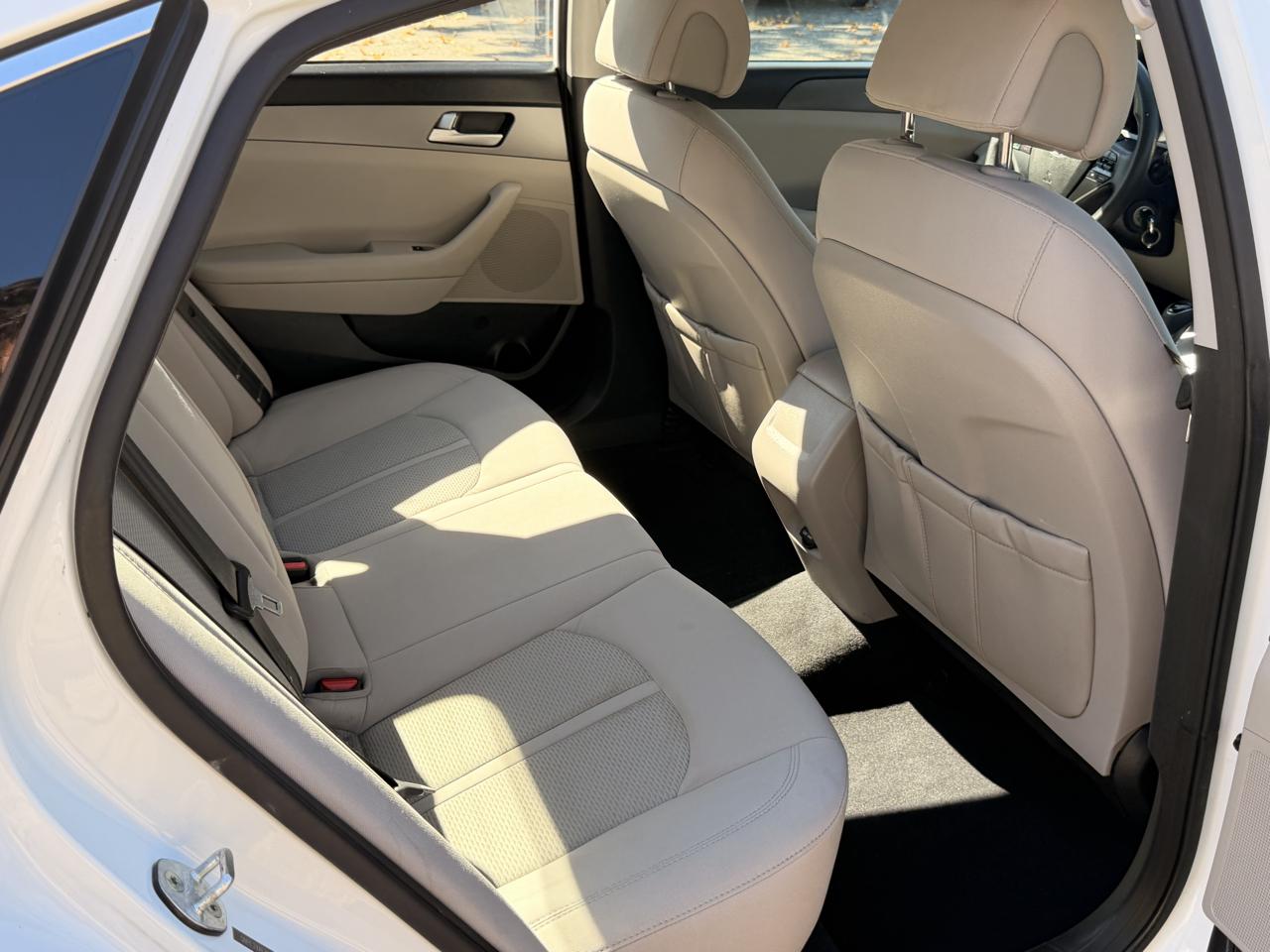 Hyundai Sonata 4dr Sdn 2.4L SE PZEV 2015
