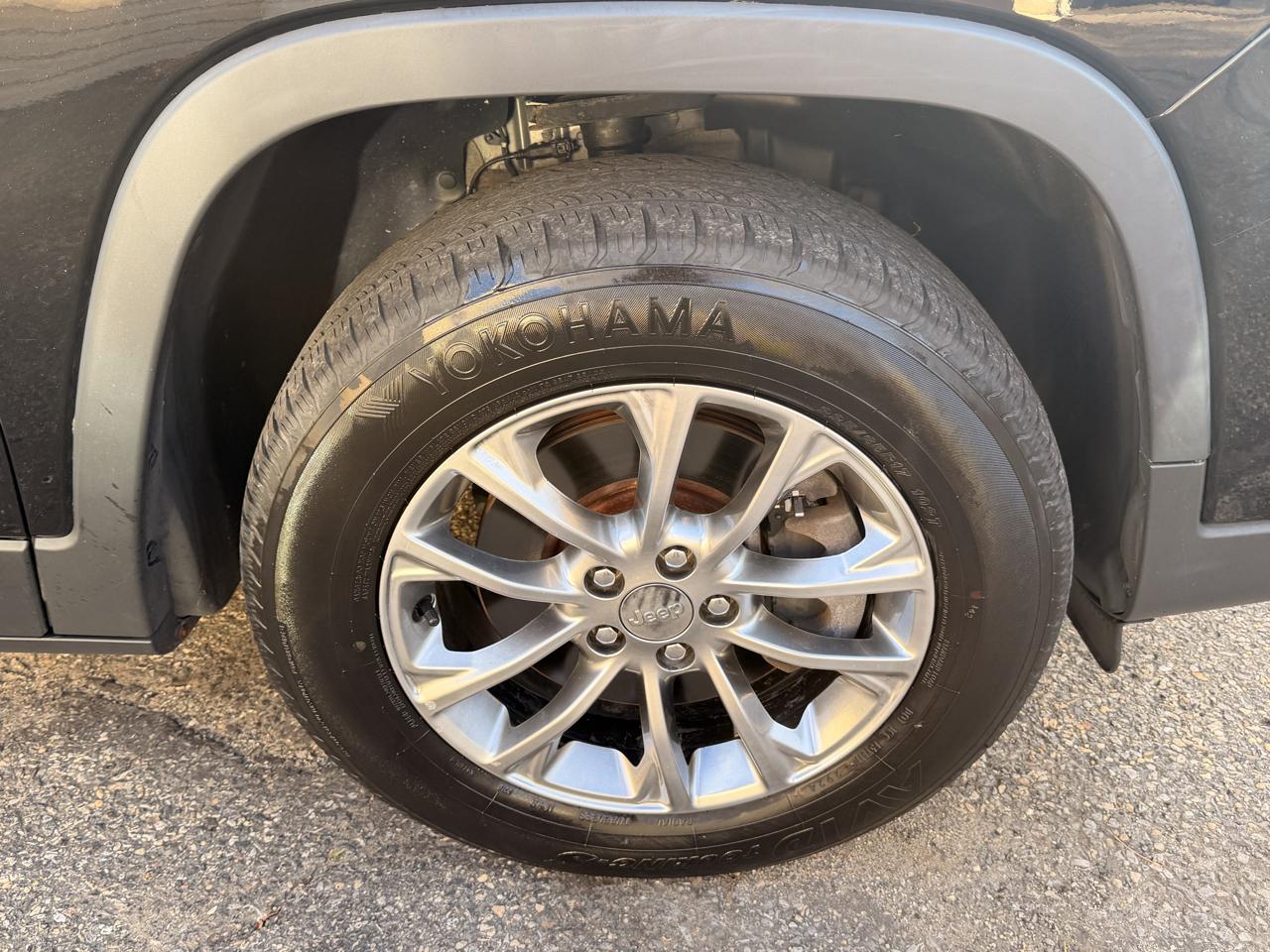 Jeep Cherokee Latitude Plus 4x4 2019