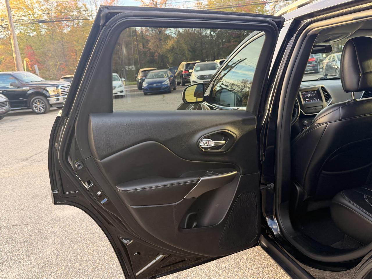 Jeep Cherokee Latitude Plus 4x4 2019