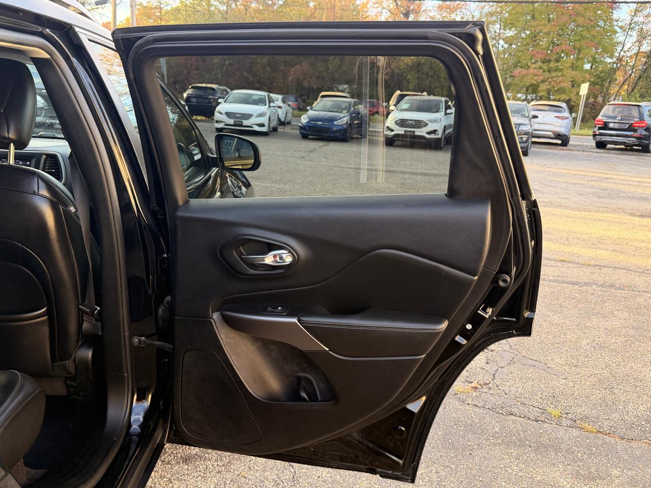 Jeep Cherokee Latitude Plus 4x4 2019