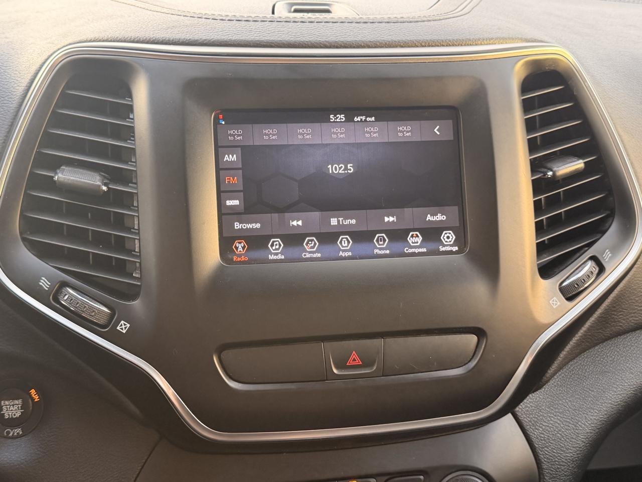 Jeep Cherokee Latitude Plus 4x4 2019