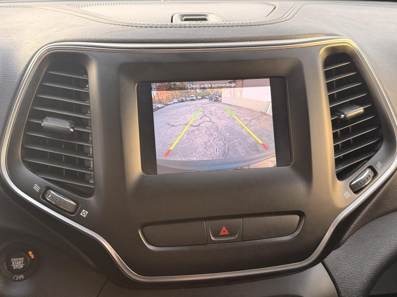 Jeep Cherokee Latitude Plus 4x4 2019