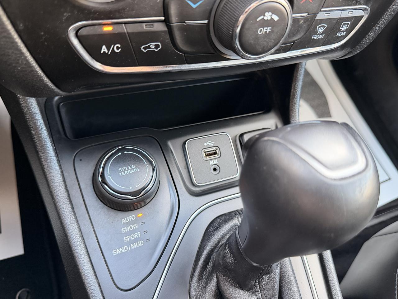 Jeep Cherokee Latitude Plus 4x4 2019