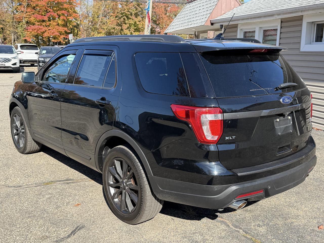 Ford Explorer 4dr 114" WB 4.0L XLT 4WD 2018