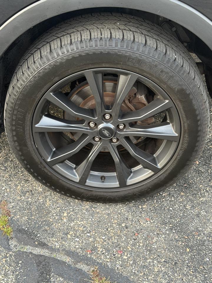 Ford Explorer 4dr 114" WB 4.0L XLT 4WD 2018