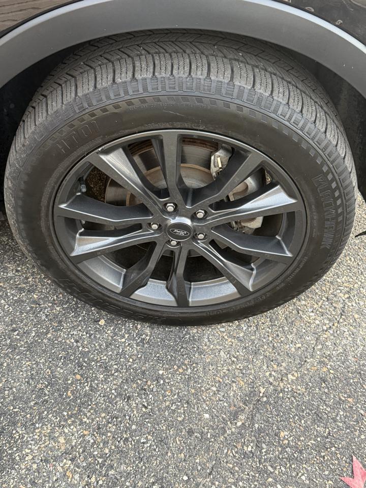 Ford Explorer 4dr 114" WB 4.0L XLT 4WD 2018