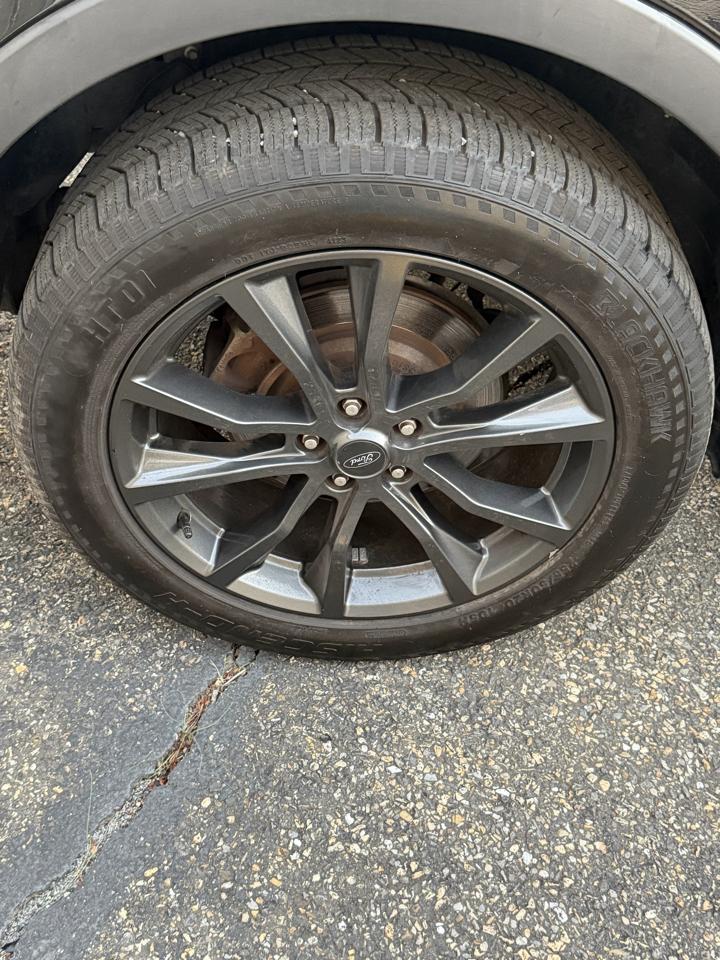 Ford Explorer 4dr 114" WB 4.0L XLT 4WD 2018
