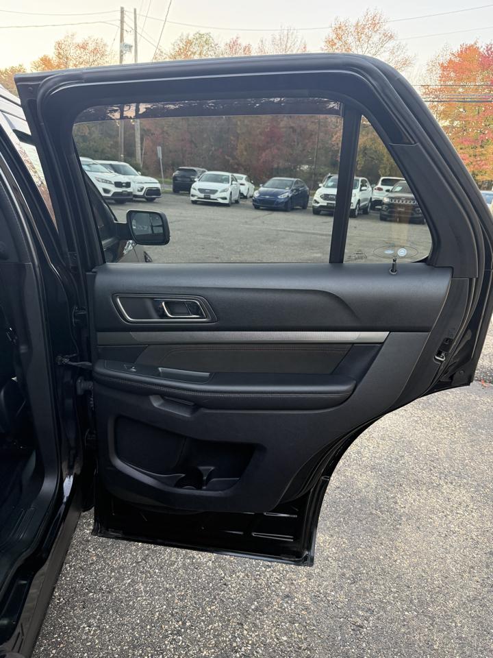Ford Explorer 4dr 114" WB 4.0L XLT 4WD 2018