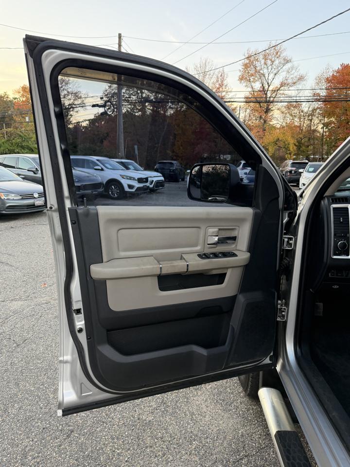 RAM 2500 4WD Crew Cab 149" SLT 2011