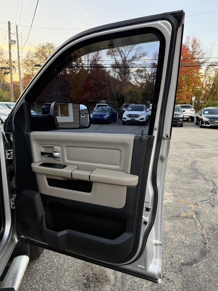 RAM 2500 4WD Crew Cab 149" SLT 2011