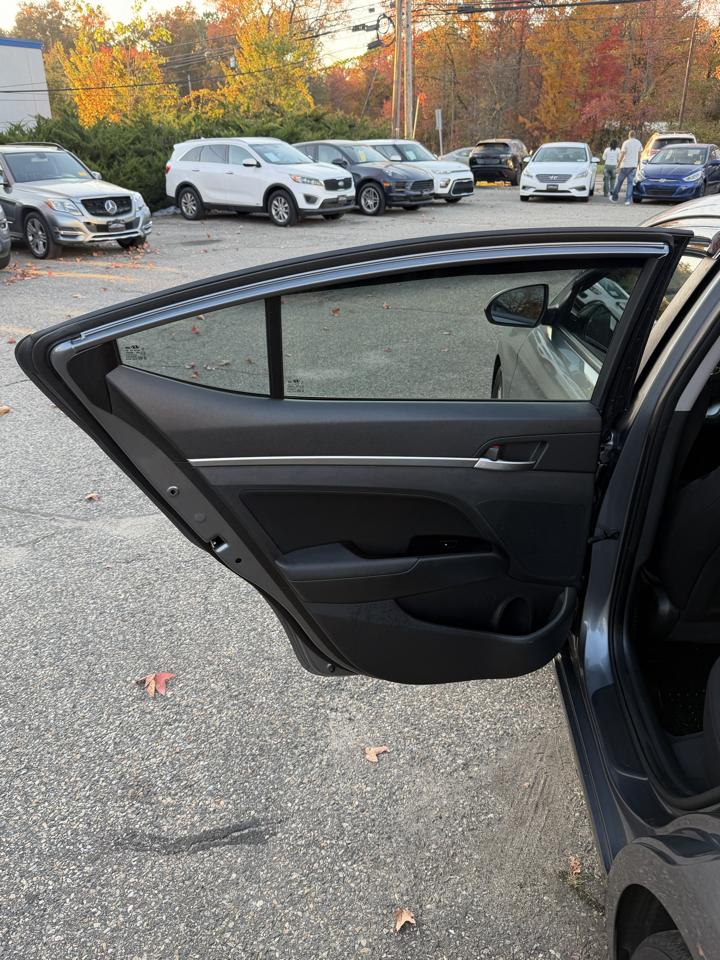 Hyundai Elantra Value Edition Auto 2019