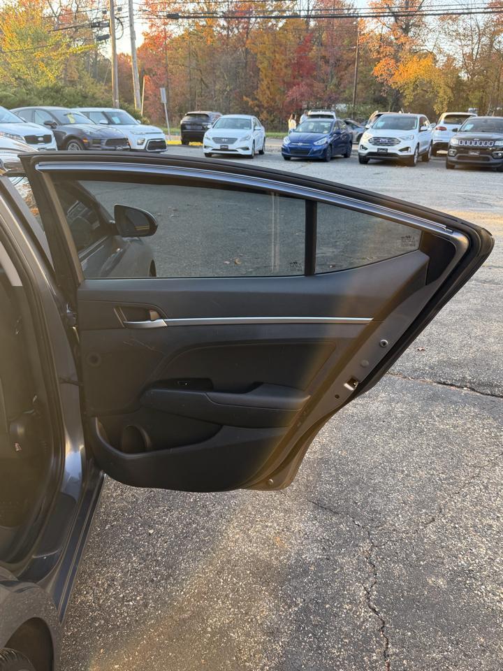Hyundai Elantra Value Edition Auto 2019