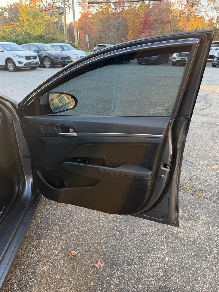 Hyundai Elantra Value Edition Auto 2019