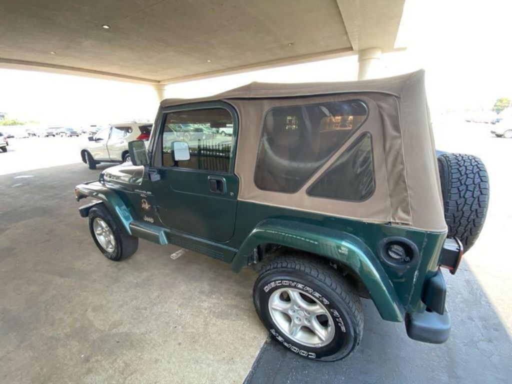 Jeep Wrangler Sahara 2000 Jeep Wrangler Sahara 2000