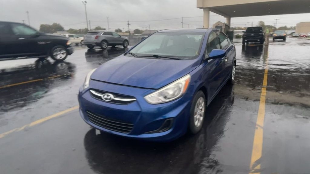 Hyundai Accent SE 4-Door 6A 2016 Hyundai Accent SE 4-Door 6A 2016
