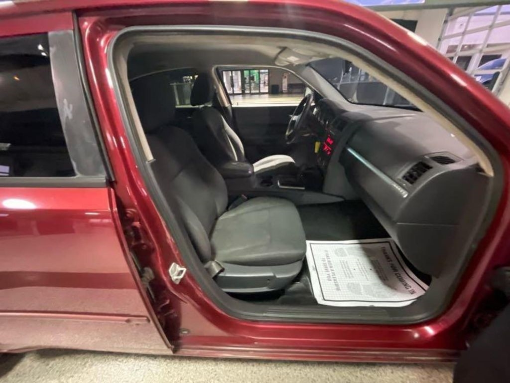 Dodge Charger SE 2008