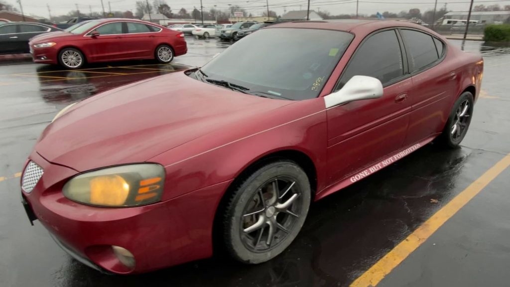 Pontiac Grand Prix Sedan 2007