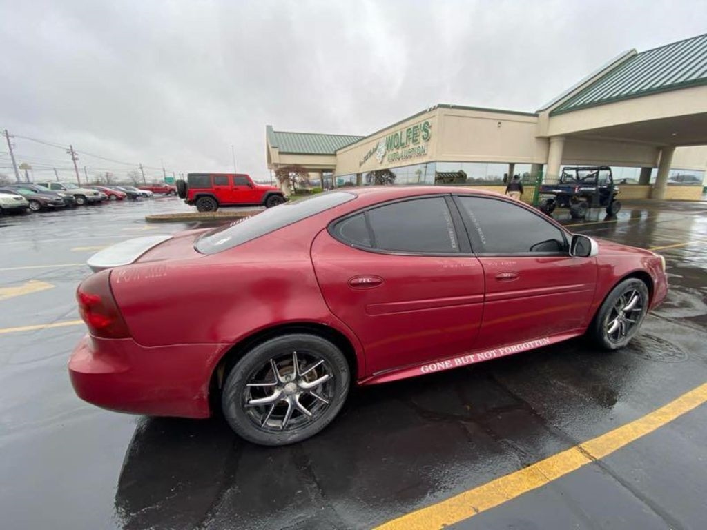Pontiac Grand Prix Sedan 2007
