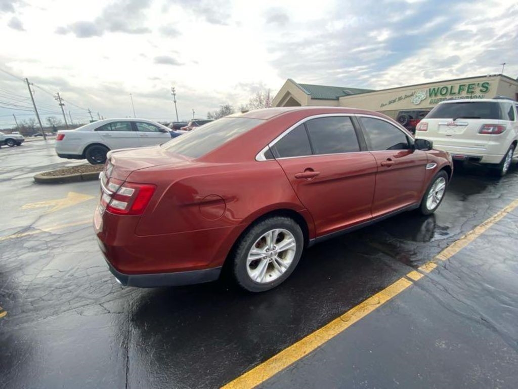 Ford Taurus SEL FWD 2014