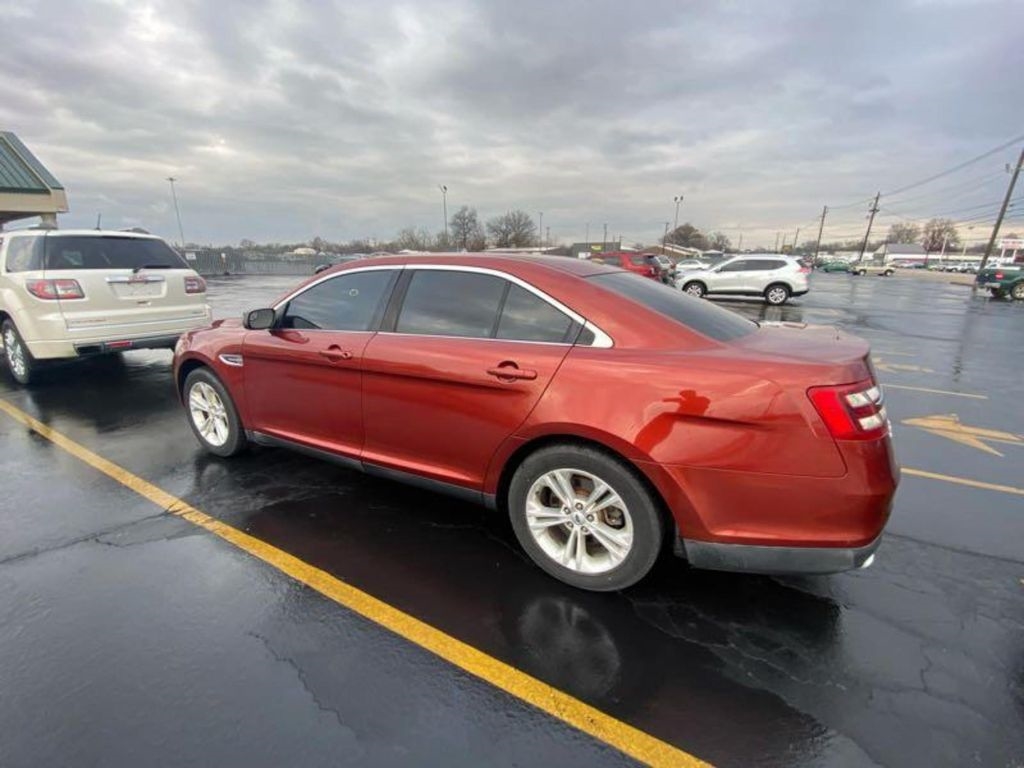 Ford Taurus SEL FWD 2014