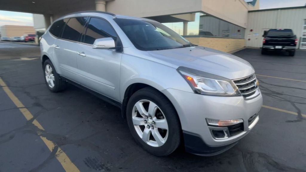 2017 Chevrolet Traverse 1LT FWD