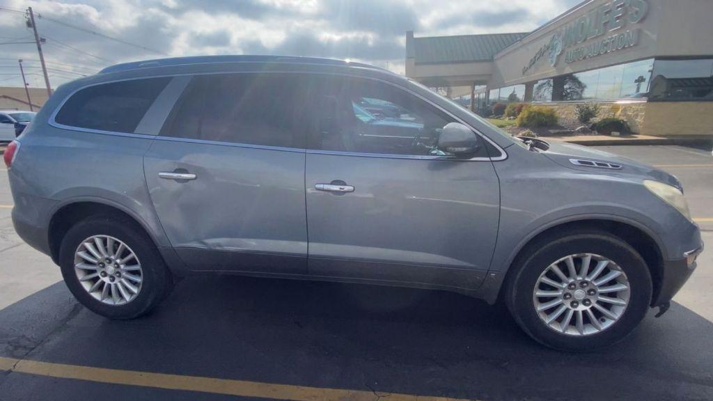 Buick Enclave CXL FWD 2008