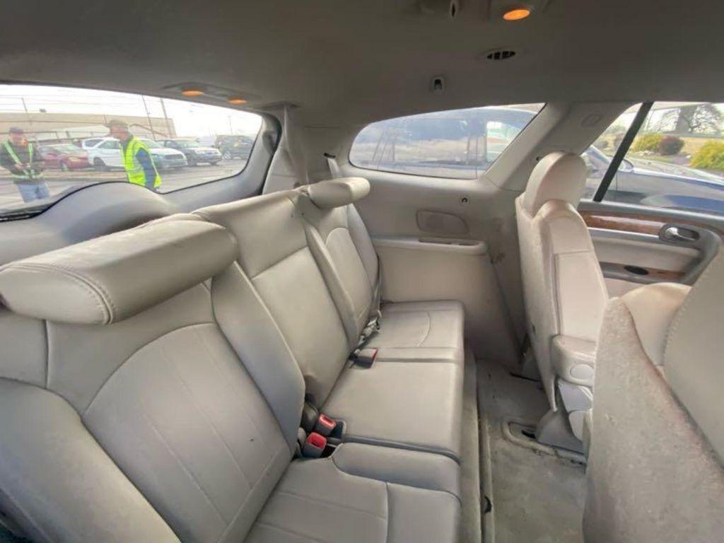 Buick Enclave CXL FWD 2008