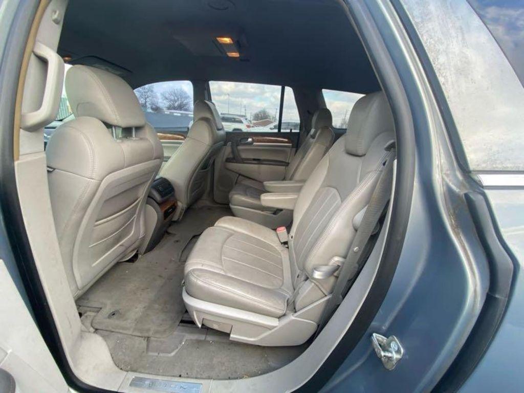 Buick Enclave CXL FWD 2008