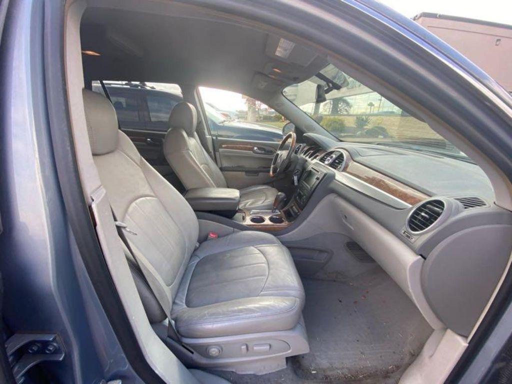 Buick Enclave CXL FWD 2008