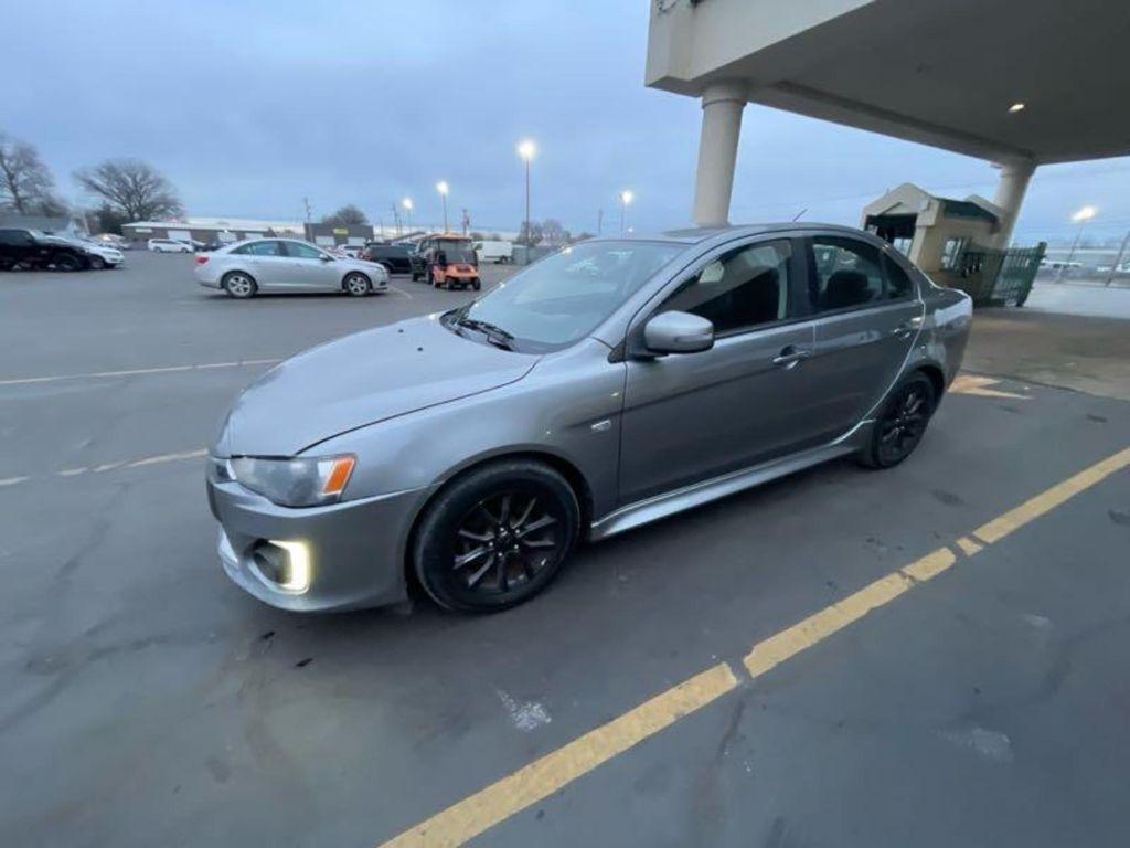 Mitsubishi Lancer ES 5M 2016