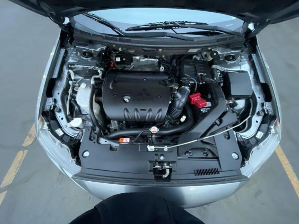 Mitsubishi Lancer ES 5M 2016