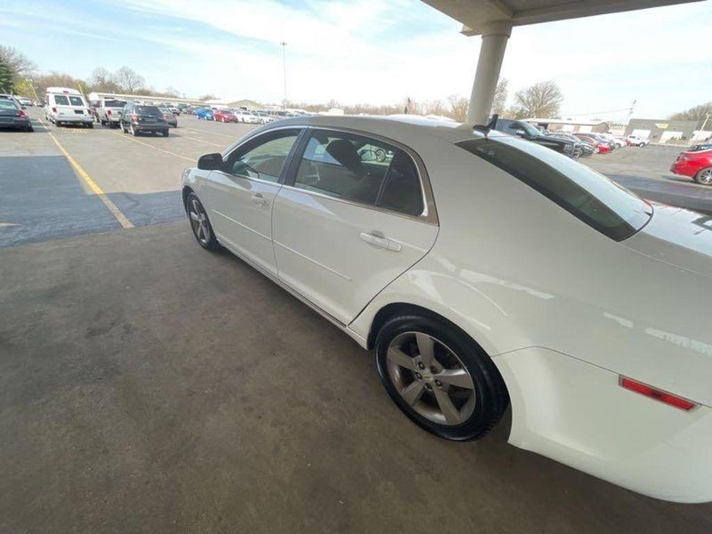 Chevrolet Malibu 1LT 2011