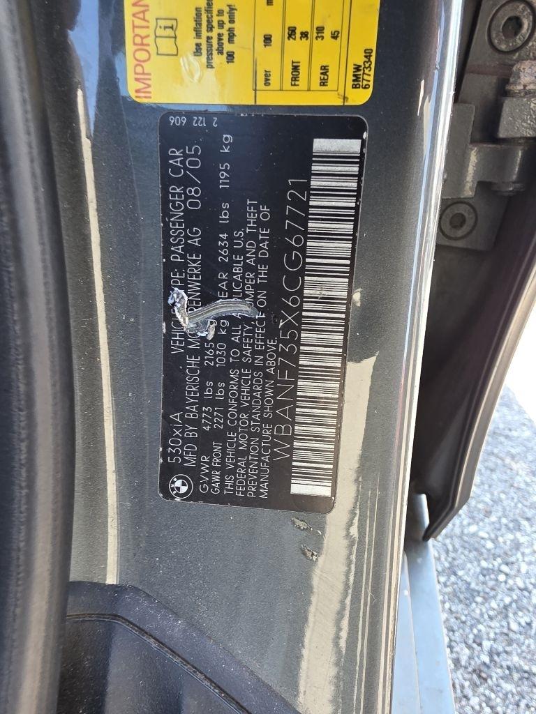 BMW 5-Series 530xi 2006