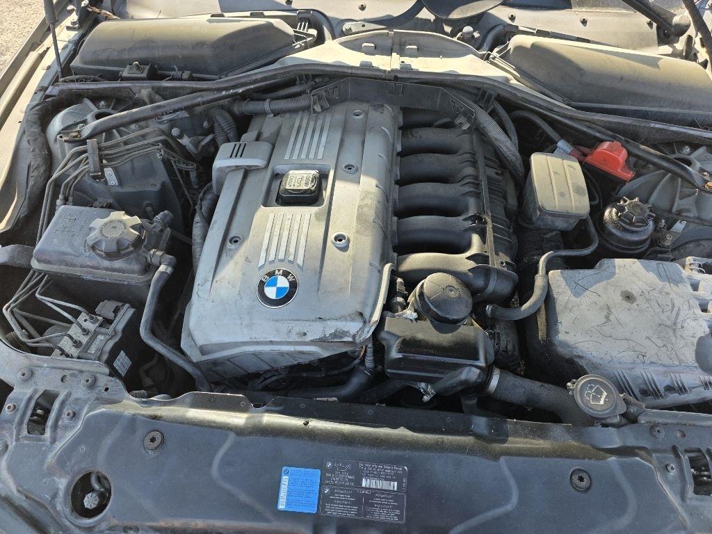BMW 5-Series 530xi 2006