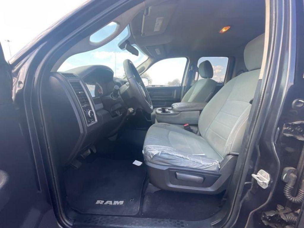 RAM 1500 Tradesman Quad Cab 2WD 2015