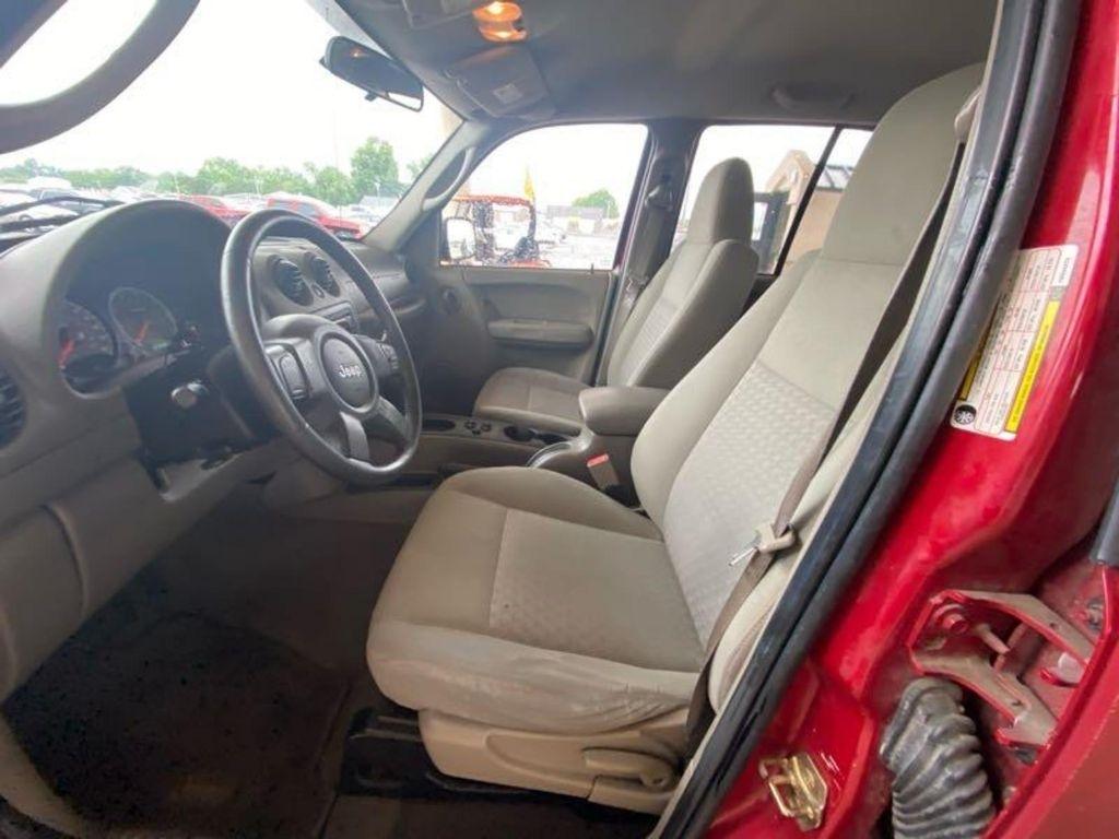 Jeep Liberty Sport 2WD 2007