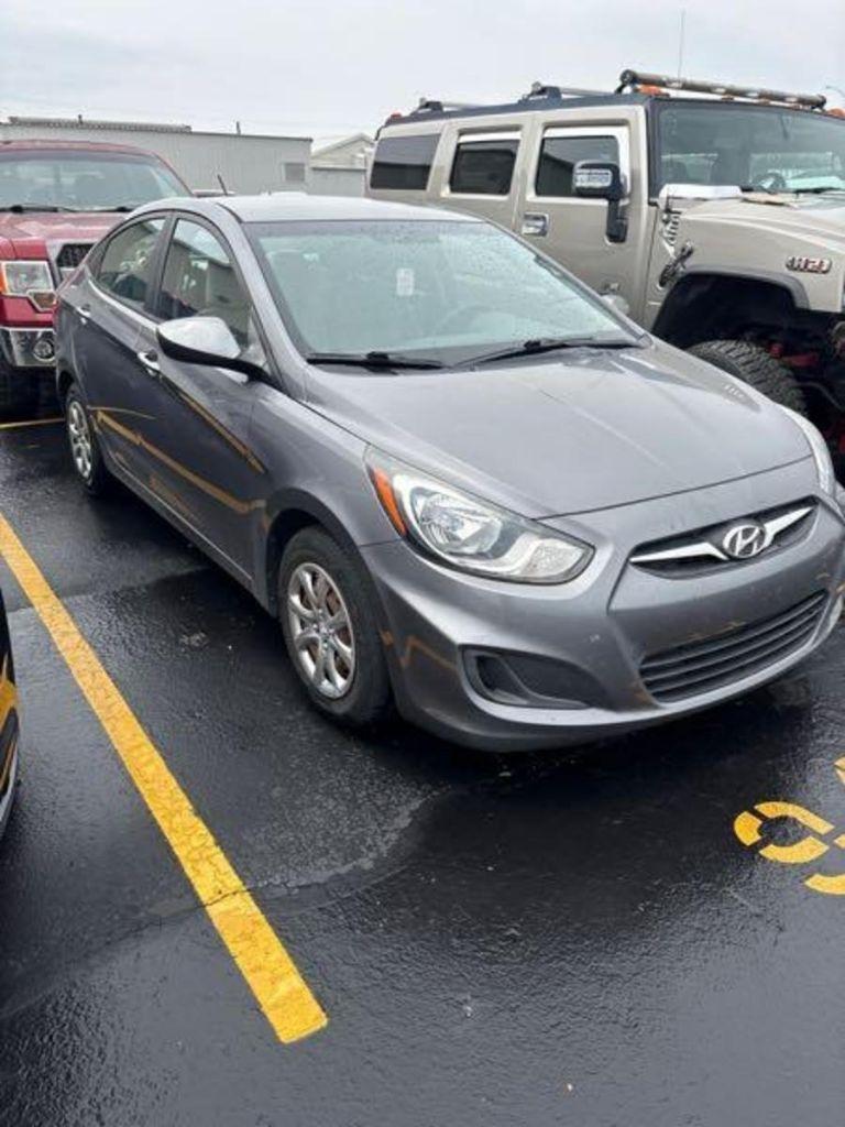 Hyundai Accent GLS 4-Door 2014