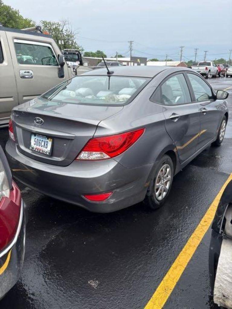 Hyundai Accent GLS 4-Door 2014