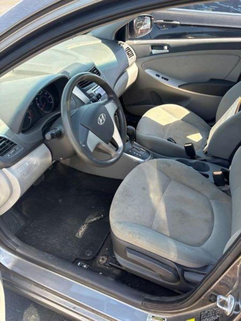 Hyundai Accent GLS 4-Door 2014