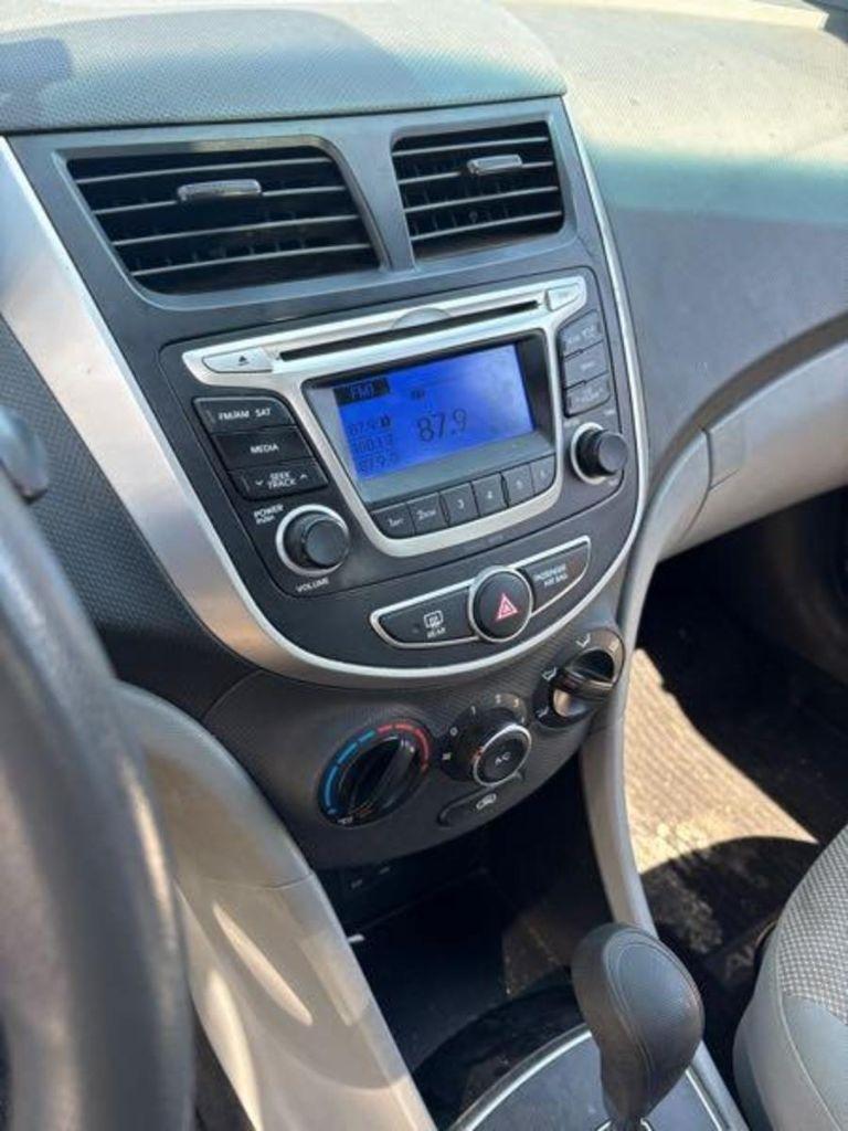 Hyundai Accent GLS 4-Door 2014