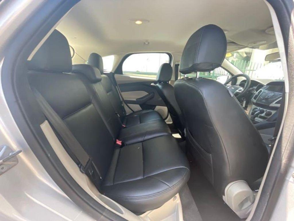 Ford Focus SE Hatch 2014
