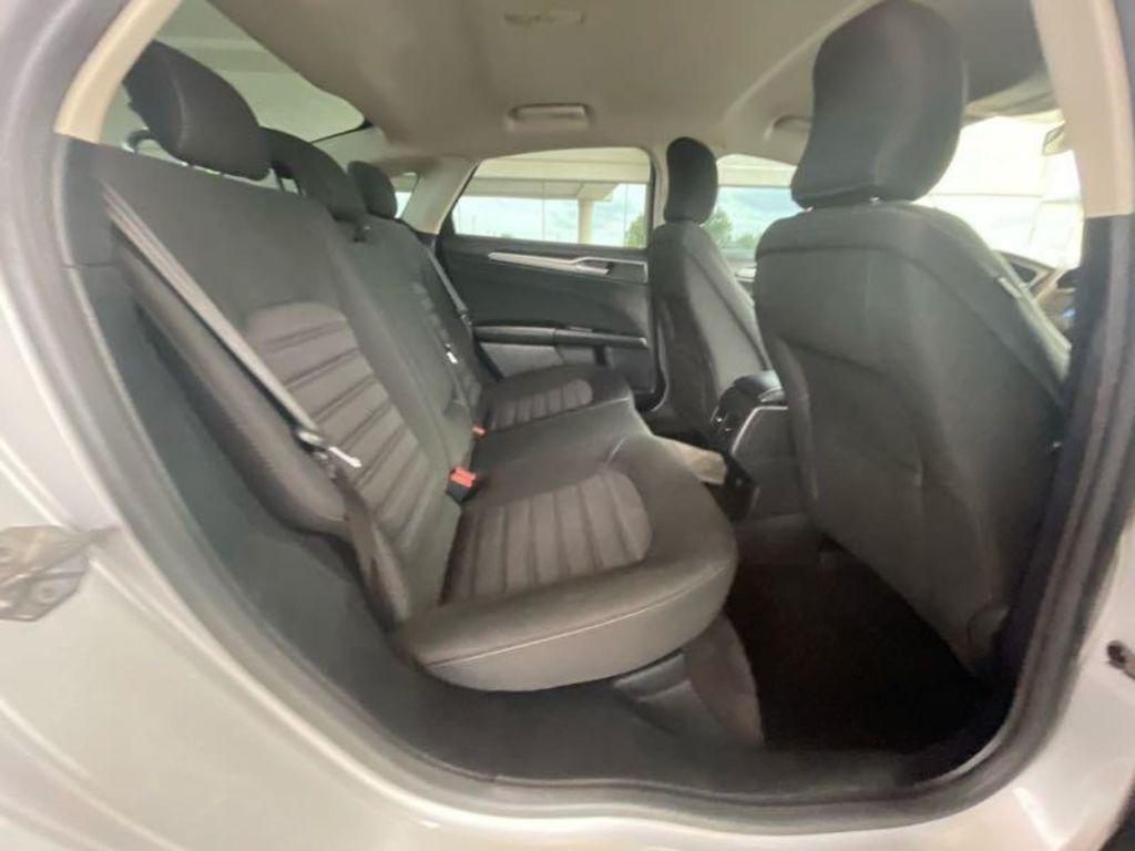Ford Fusion SE 2017