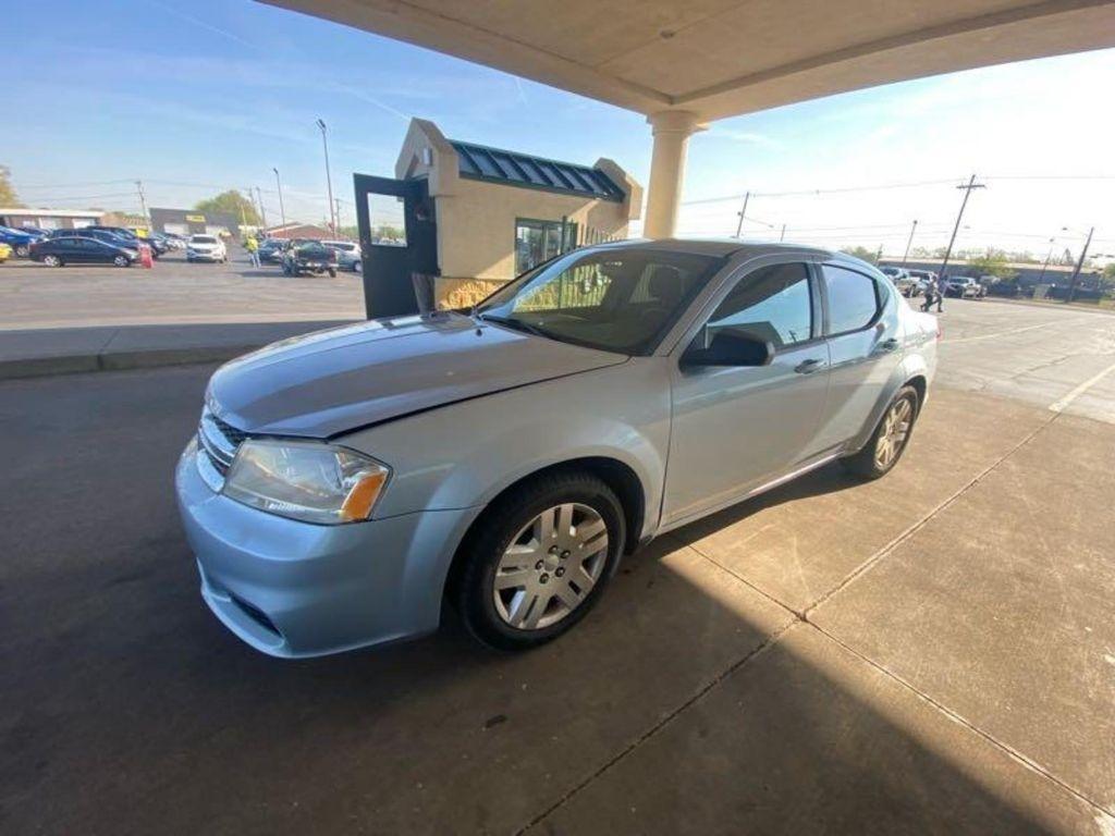 Dodge Avenger  2013