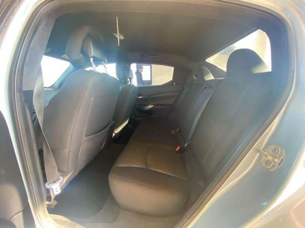 Dodge Avenger  2013