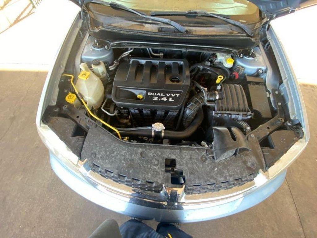 Dodge Avenger  2013