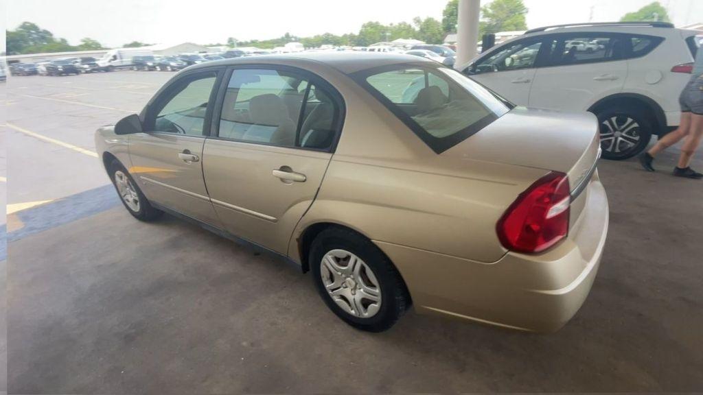 Chevrolet Malibu  2007