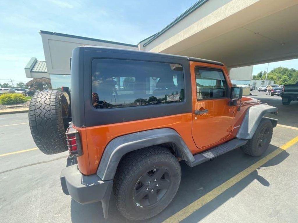 Jeep Wrangler  2011