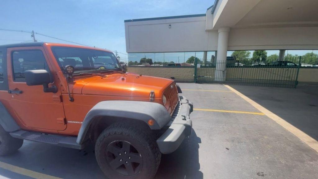 Jeep Wrangler  2011